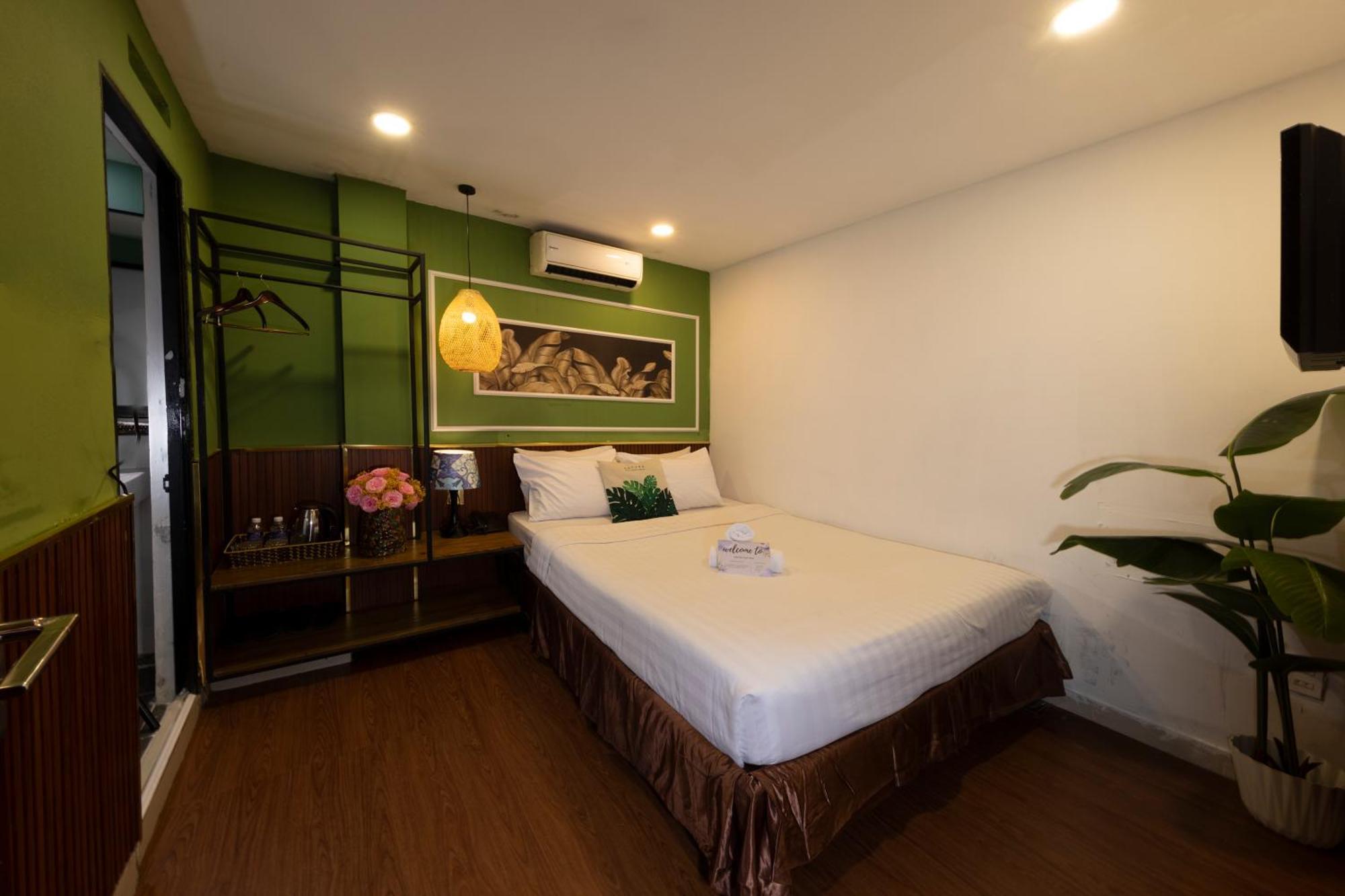 Hoàng Phi Hotel 3*
