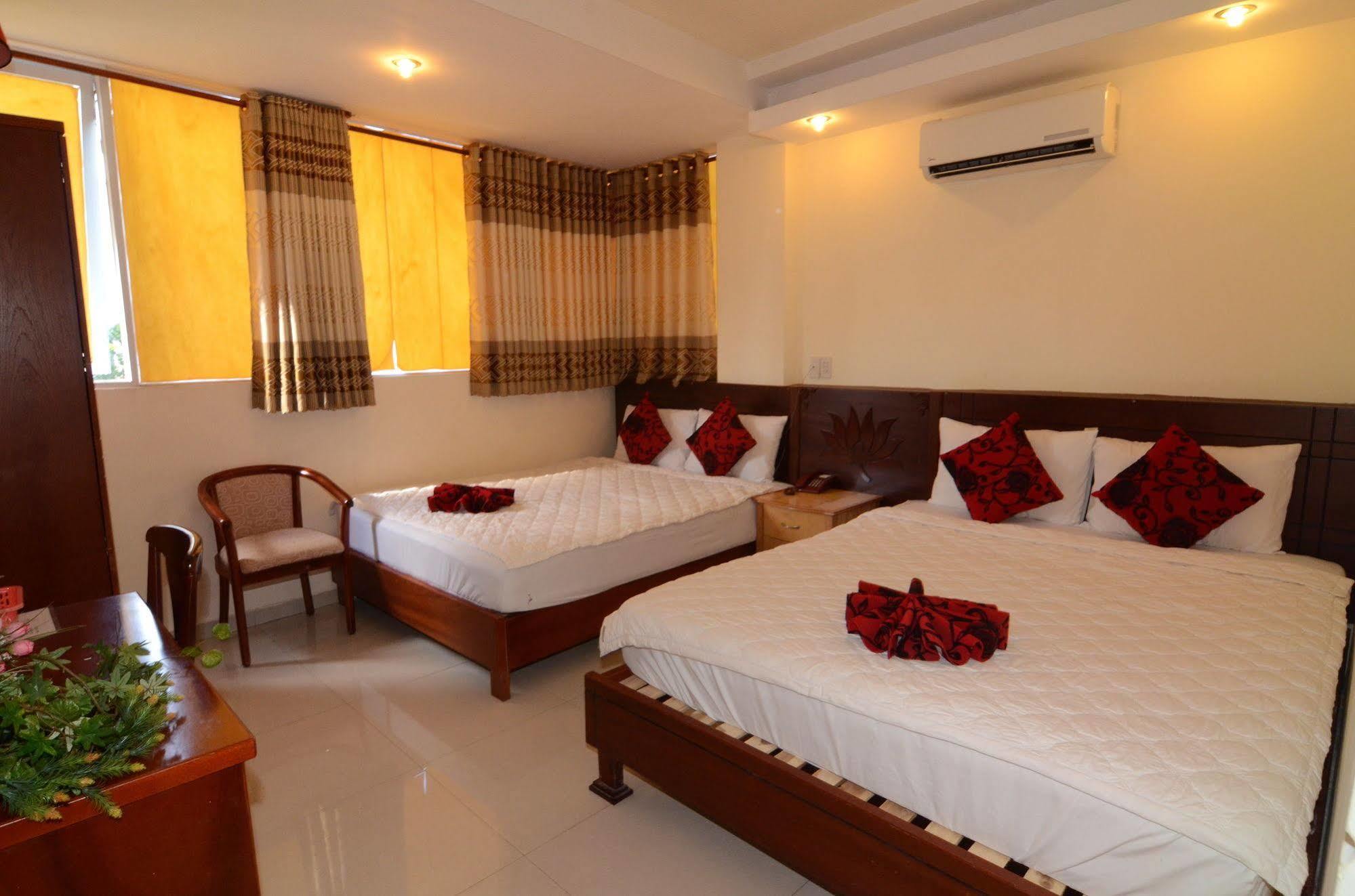 Hoàng Phi Hotel 3*